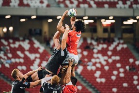 开云体育官网-火箭封锁辽宁队，欧文在年度焦点之战接管比赛，当东方铁壁遇上西方利刃