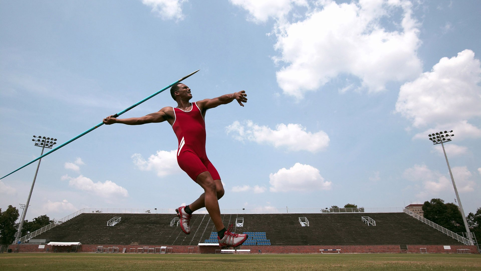 西甲国家德比，足球圣殿外的哥斯达黎加式奇迹粉碎